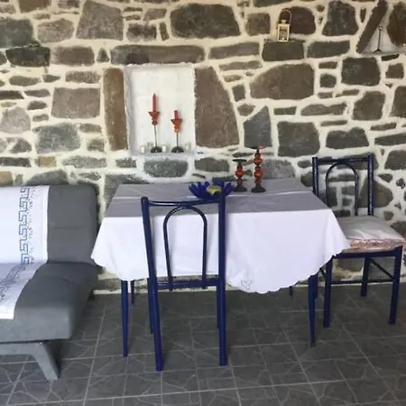 Volcano View Nisyros 公寓 Mandrákion