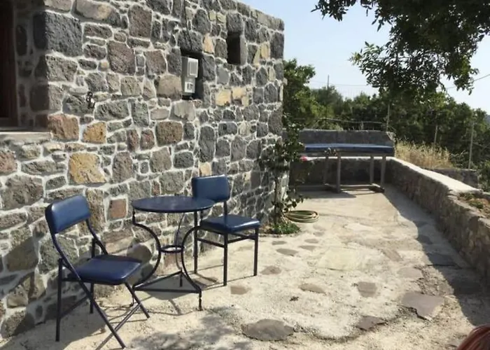 Volcano View Nisyros 公寓