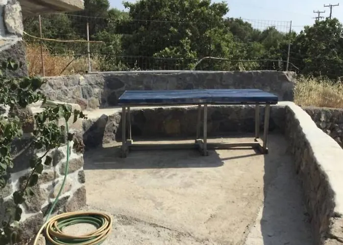 Volcano View Nisyros * Mandrákion